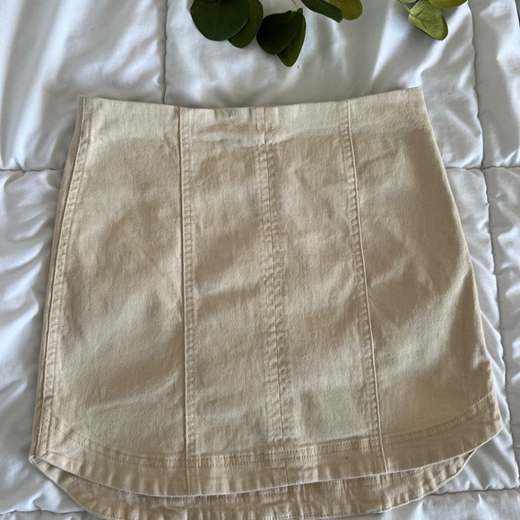 atlar’d state mini skirt - Picture 2 of 4